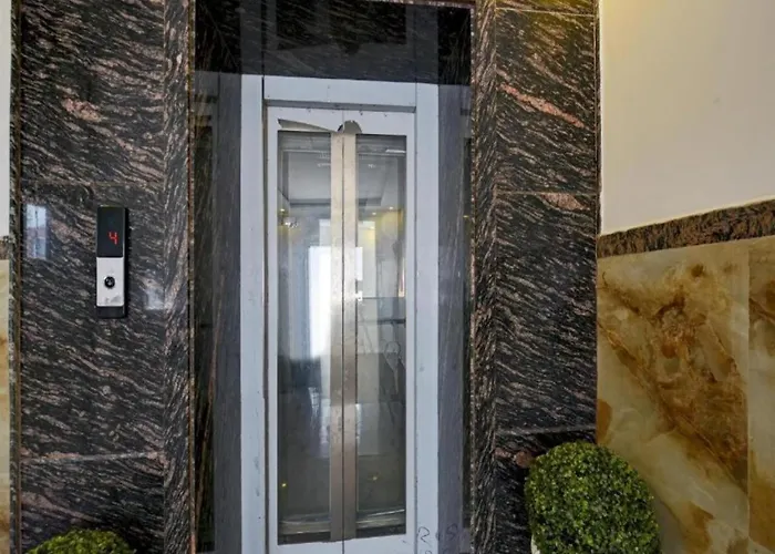 Rosewood Suites Near Delhi Airport New Delhi